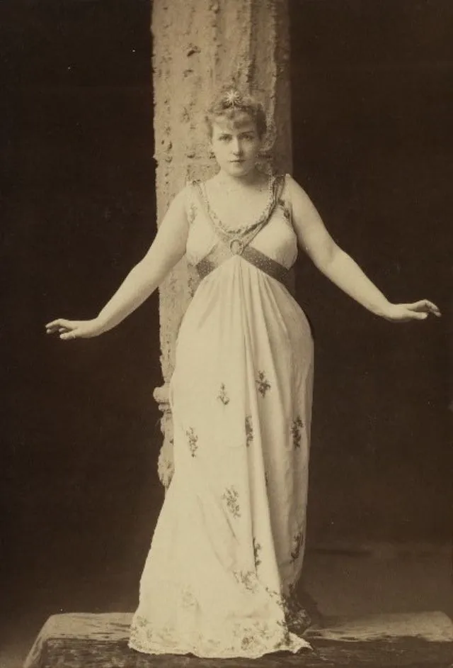 Quelques portraits de Lillian Russell, actrice et chanteuse du XIXème et XXème siècle quelques portraits de lillian russell actrice et chanteuse du xixeme et xxeme siecle 20 quelques-portraits-de-lillian-russell-actrice-et-chanteuse-du-xixeme-et-xxeme-siecle-20