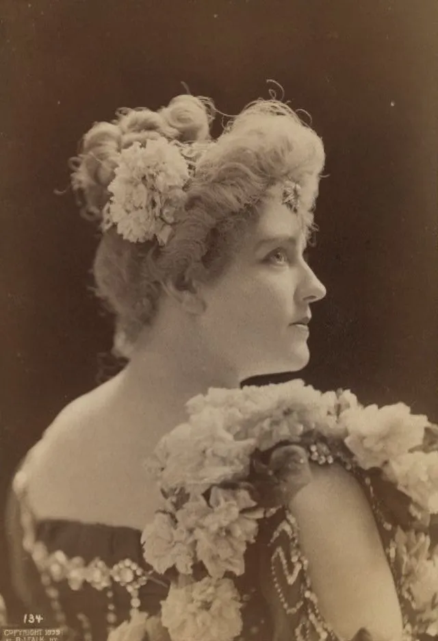 Quelques portraits de Lillian Russell, actrice et chanteuse du XIXème et XXème siècle quelques portraits de lillian russell actrice et chanteuse du xixeme et xxeme siecle 25 quelques-portraits-de-lillian-russell-actrice-et-chanteuse-du-xixeme-et-xxeme-siecle-24