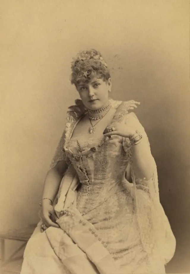 Quelques portraits de Lillian Russell, actrice et chanteuse du XIXème et XXème siècle quelques portraits de lillian russell actrice et chanteuse du xixeme et xxeme siecle 32 quelques-portraits-de-lillian-russell-actrice-et-chanteuse-du-xixeme-et-xxeme-siecle-31