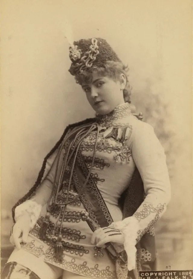 Quelques portraits de Lillian Russell, actrice et chanteuse du XIXème et XXème siècle quelques portraits de lillian russell actrice et chanteuse du xixeme et xxeme siecle 35 quelques-portraits-de-lillian-russell-actrice-et-chanteuse-du-xixeme-et-xxeme-siecle-34