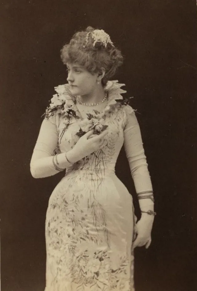 Quelques portraits de Lillian Russell, actrice et chanteuse du XIXème et XXème siècle quelques portraits de lillian russell actrice et chanteuse du xixeme et xxeme siecle 36 quelques-portraits-de-lillian-russell-actrice-et-chanteuse-du-xixeme-et-xxeme-siecle-35