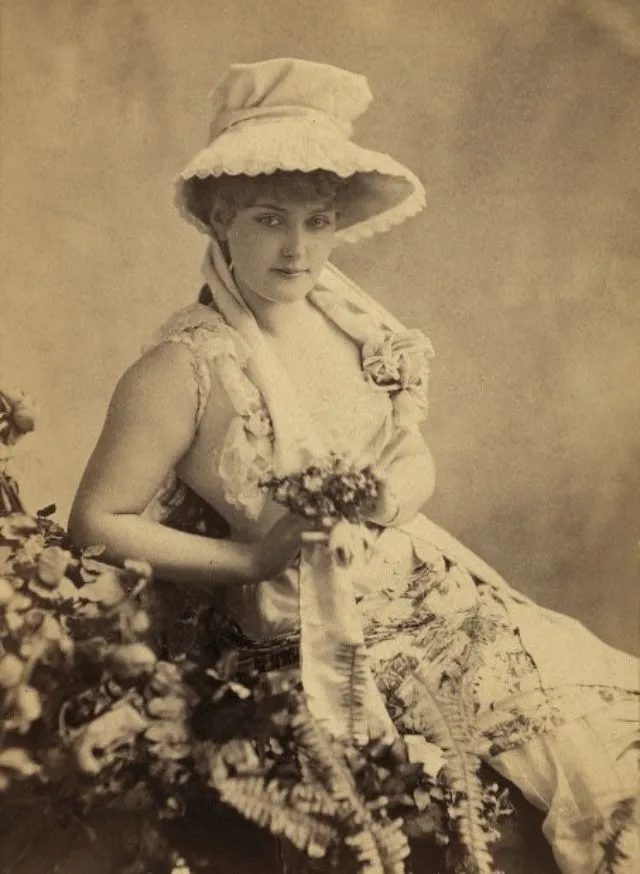 Quelques portraits de Lillian Russell, actrice et chanteuse du XIXème et XXème siècle quelques portraits de lillian russell actrice et chanteuse du xixeme et xxeme siecle 39 quelques-portraits-de-lillian-russell-actrice-et-chanteuse-du-xixeme-et-xxeme-siecle-38