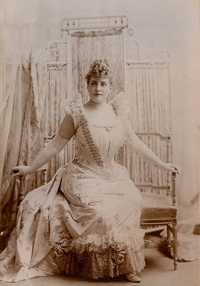 Quelques portraits de Lillian Russell, actrice et chanteuse du XIXème et XXème siècle quelques portraits de lillian russell actrice et chanteuse du xixeme et xxeme siecle 40 quelques-portraits-de-lillian-russell-actrice-et-chanteuse-du-xixeme-et-xxeme-siecle-39