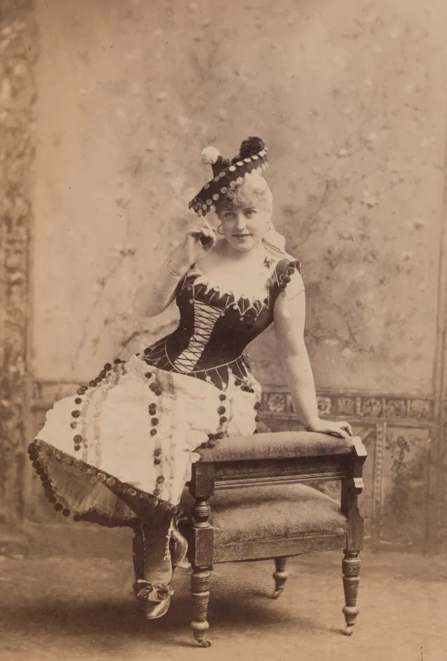 Quelques portraits de Lillian Russell, actrice et chanteuse du XIXème et XXème siècle quelques portraits de lillian russell actrice et chanteuse du xixeme et xxeme siecle 46 quelques-portraits-de-lillian-russell-actrice-et-chanteuse-du-xixeme-et-xxeme-siecle-46