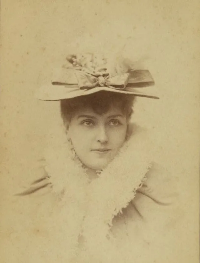 Quelques portraits de Lillian Russell, actrice et chanteuse du XIXème et XXème siècle quelques portraits de lillian russell actrice et chanteuse du xixeme et xxeme siecle 7 quelques-portraits-de-lillian-russell-actrice-et-chanteuse-du-xixeme-et-xxeme-siecle-7