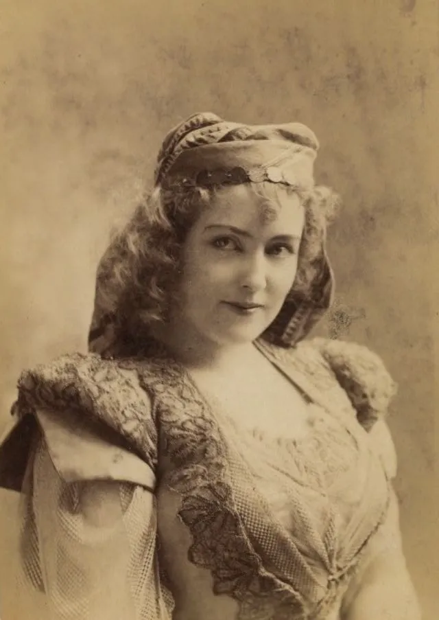 Quelques portraits de Lillian Russell, actrice et chanteuse du XIXème et XXème siècle quelques portraits de lillian russell actrice et chanteuse du xixeme et xxeme siecle 9 quelques-portraits-de-lillian-russell-actrice-et-chanteuse-du-xixeme-et-xxeme-siecle-9