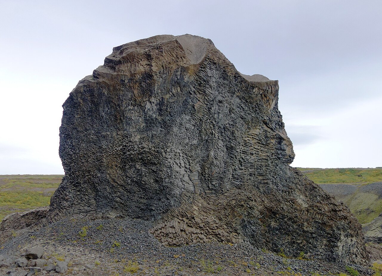 Formations basaltiques de Hljóðaklettar dans le nord de l’Islande Formations basaltiques de Hljóðaklettar dans le nord de l’Islande