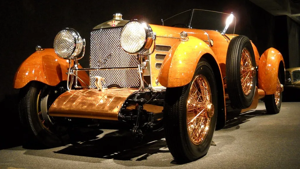 La magnifique Hispano-Suiza H6C Tulipwood de 1924 la magnifique hispano suiza h6c tulipwood de 1924 3 la-magnifique-hispano-suiza-h6c-tulipwood-de-1924-3.