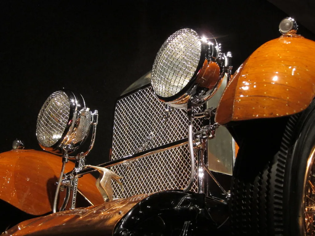 La magnifique Hispano-Suiza H6C Tulipwood de 1924 la magnifique hispano suiza h6c tulipwood de 1924 4 la-magnifique-hispano-suiza-h6c-tulipwood-de-1924-4.