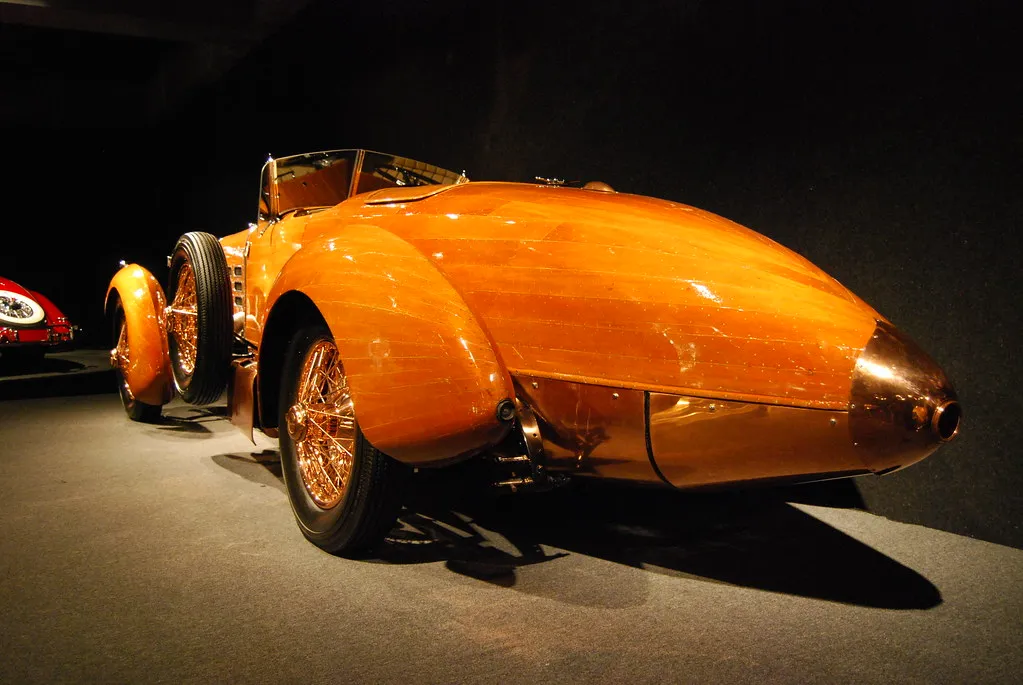 La magnifique Hispano-Suiza H6C Tulipwood de 1924 la magnifique hispano suiza h6c tulipwood de 1924 6 la-magnifique-hispano-suiza-h6c-tulipwood-de-1924-6