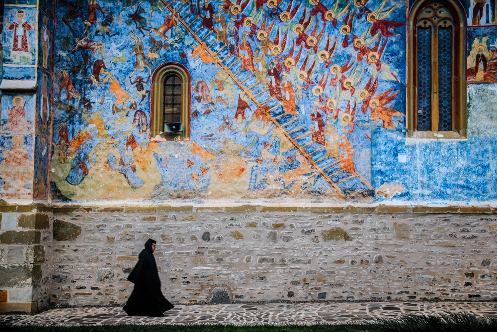 Le magnifique monastère de Sucevița le magnifique monastere de sucevita carpates roumanie 4 le-magnifique-monastere-de-sucevita-carpates-roumanie-4