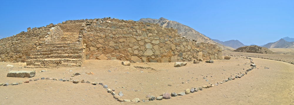 Les pyramides de Caral-Supe, oeuvres de la plus ancienne civilisation d'Amérique les pyramides de caral supe ancienne civilisation perou 2 les-pyramides-de-caral-supe-ancienne-civilisation-perou-2