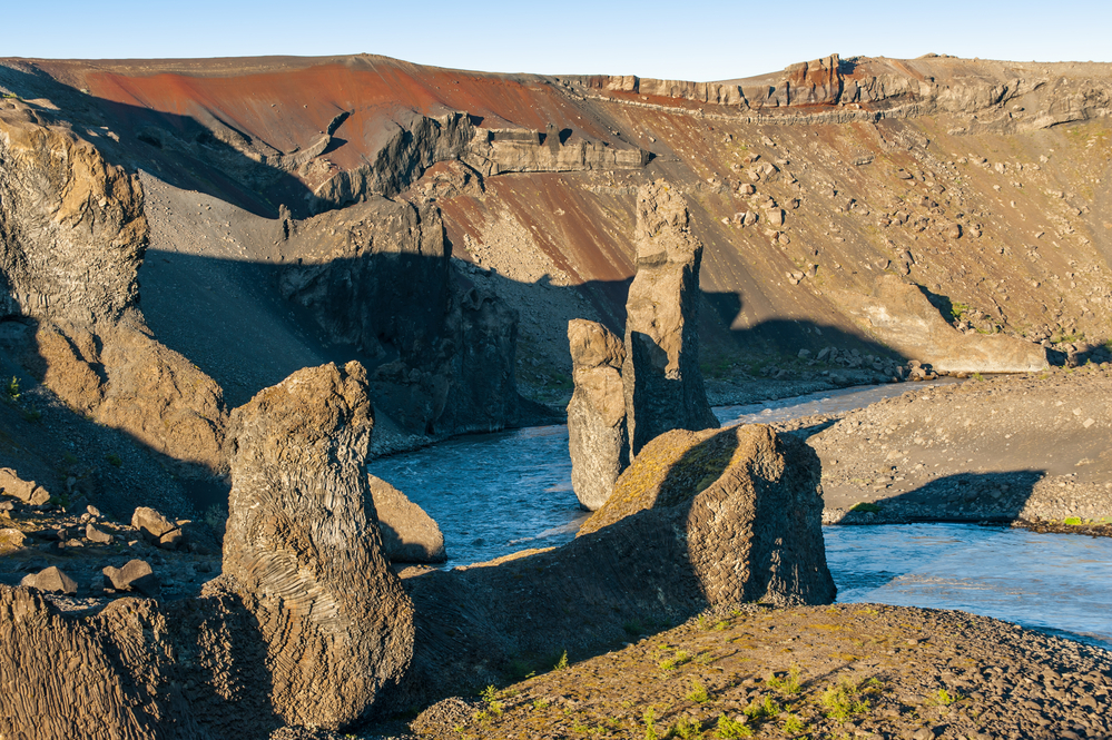 Les trolls pétrifiés Karl og Kerling les trolls petrifies karl og kerling islande 2 les-trolls-petrifies-karl-og-kerling-islande-2