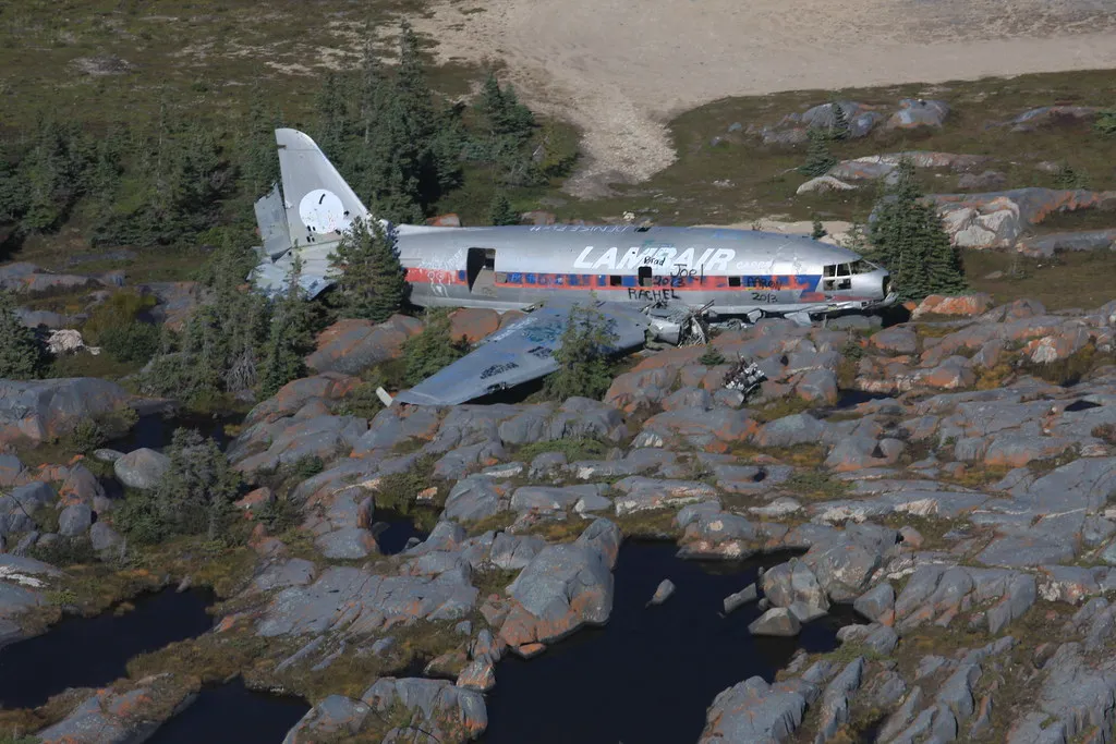 Une épave d'avion appelée Miss Piggy une epave davion appelee miss piggy churcill manitoba 2 une-epave-davion-appelee-miss-piggy-churcill-manitoba-2