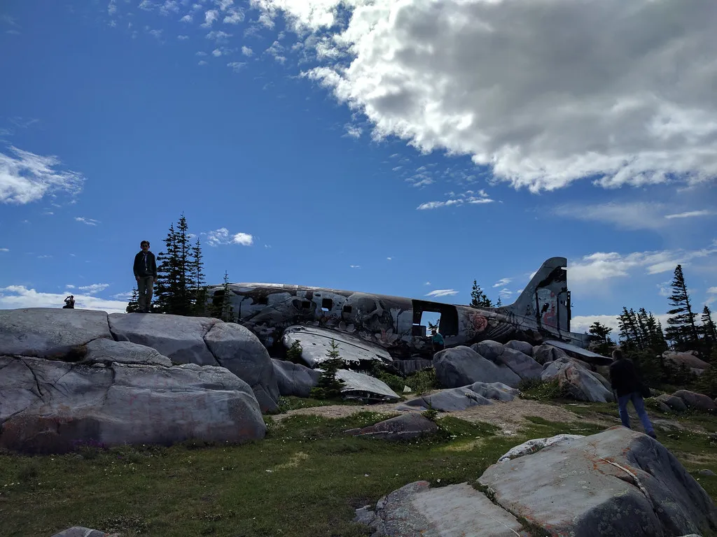 Une épave d'avion appelée Miss Piggy une epave davion appelee miss piggy churcill manitoba 6 une-epave-davion-appelee-miss-piggy-churcill-manitoba-6