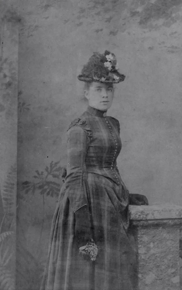 45 portraits d'élégantes femmes avec un chapeau de la fin du XIXème siècle 45 portraits delegantes femmes avec un chapeau de la fin du xixeme siecle 24 45-portraits-delegantes-femmes-avec-un-chapeau-de-la-fin-du-xixeme-siecle-24