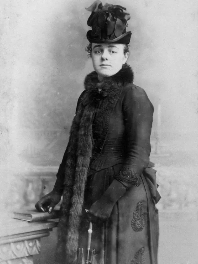 45 portraits d'élégantes femmes avec un chapeau de la fin du XIXème siècle 45 portraits delegantes femmes avec un chapeau de la fin du xixeme siecle 43 45-portraits-delegantes-femmes-avec-un-chapeau-de-la-fin-du-xixeme-siecle-43