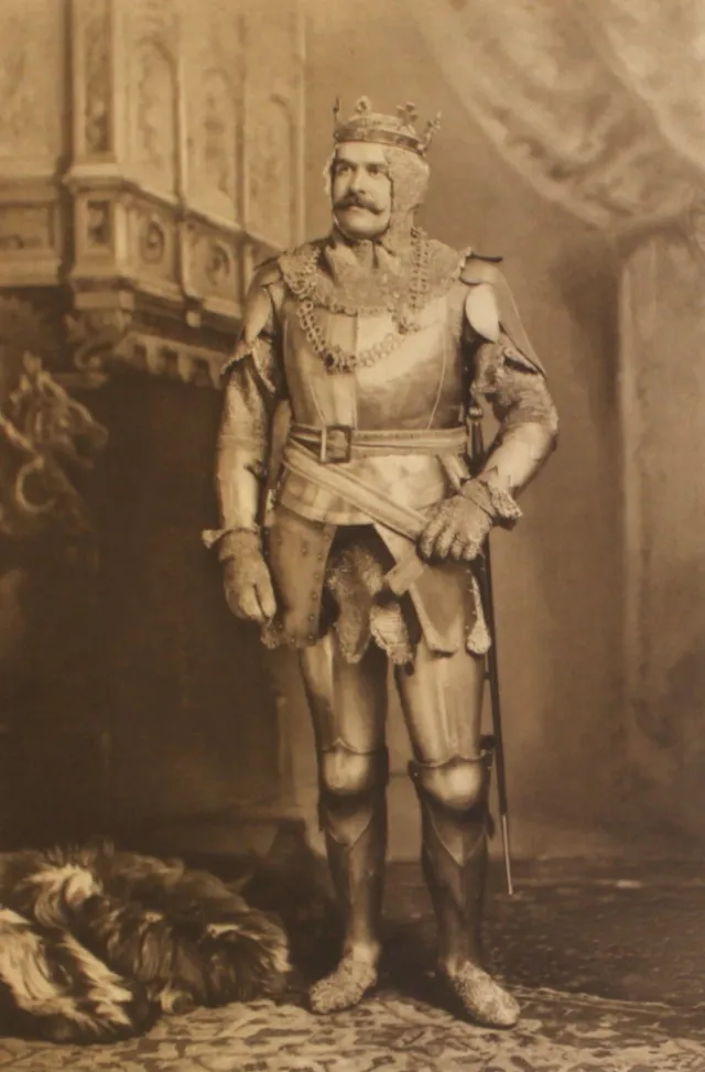 La noblesse costumée du bal de Devonshire House de 1897 la noblesse costumee du bal du devonshire house de 1897 14 lord rodney la-noblesse-costumee-du-bal-du-devonshire-house-de-1897-14-lord-rodney.