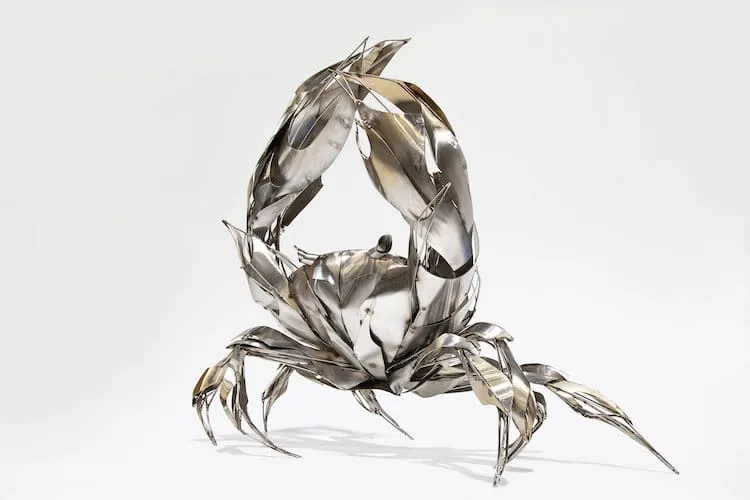 Les magnifiques sculptures métalliques de Georgie Seccull les magnifiques sculptures metalliques de georgie seccull 10 les-magnifiques-sculptures-metalliques-de-georgie-seccull-10-crabe