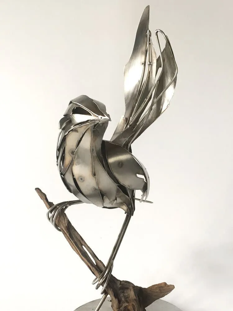 Les magnifiques sculptures métalliques de Georgie Seccull les magnifiques sculptures metalliques de georgie seccull 4 les-magnifiques-sculptures-metalliques-de-georgie-seccull-4-oiseau