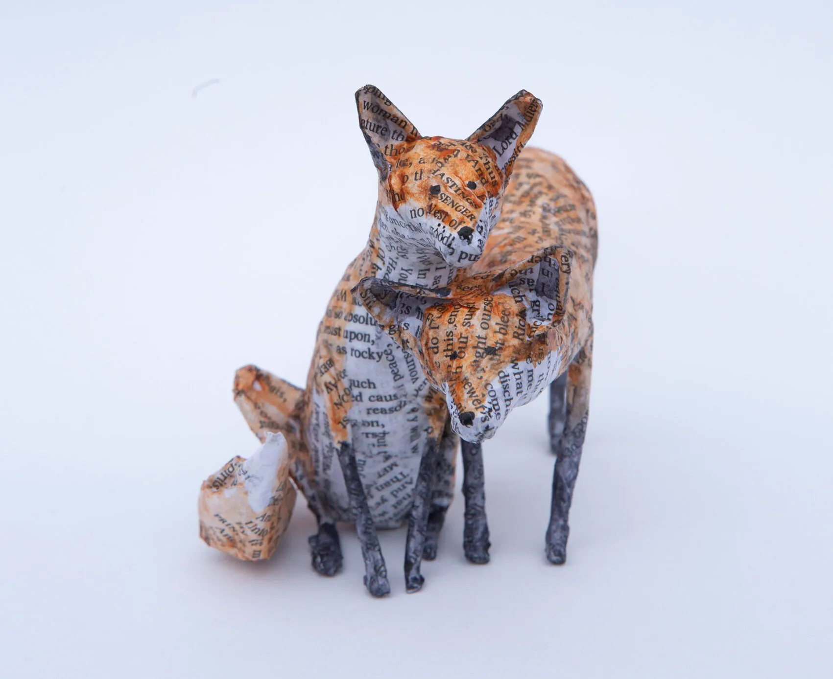 Les petits animaux de papier mâché de Diana Parkhouse les petits animaux de papier mache de diana parkhouse 3 renards les-petits-animaux-de-papier-mache-de-diana-parkhouse-3-renards.