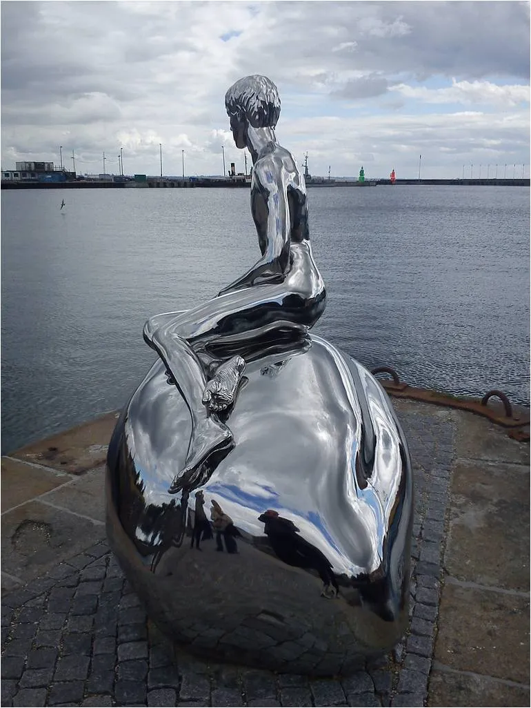 Han, l' homme sirène d'Elseneur statue de han l homme sirene elseneur danemark 3 statue-de-han-l-homme-sirene-elseneur-danemark-3