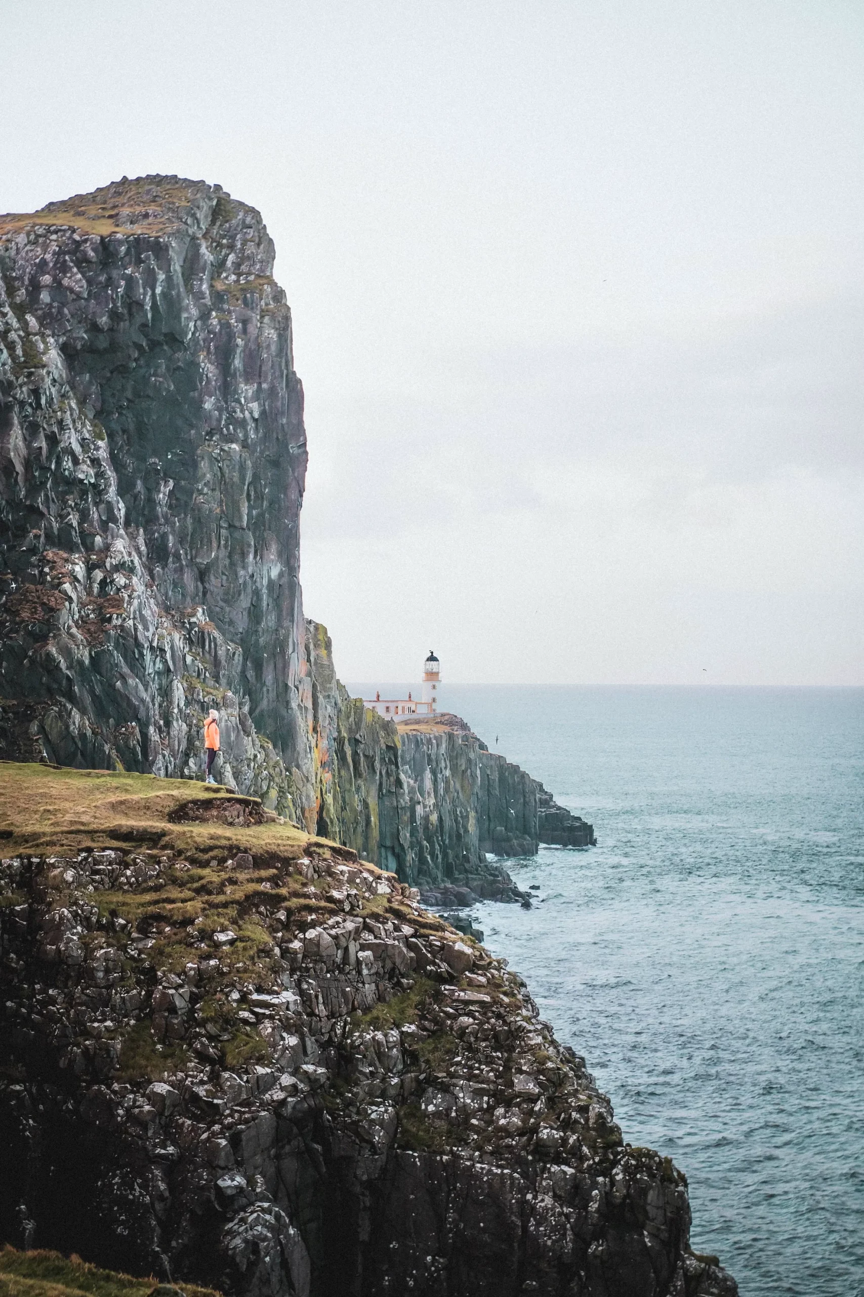 Le magnifique phare de Neist Point le magnifique phare de neist point lighthouse ile de sky ecosse 5 scaled le-magnifique-phare-de-neist-point-lighthouse-ile-de-sky-ecosse-5