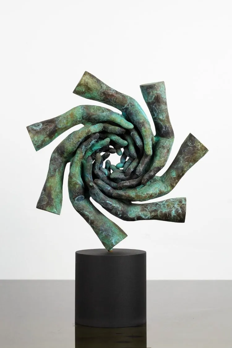 Les sculptures de tornades de mains de Anton Smit les sculptures de tornades de mains de anton smit 3 les-sculptures-de-tornades-de-mains-de-anton-smit-3