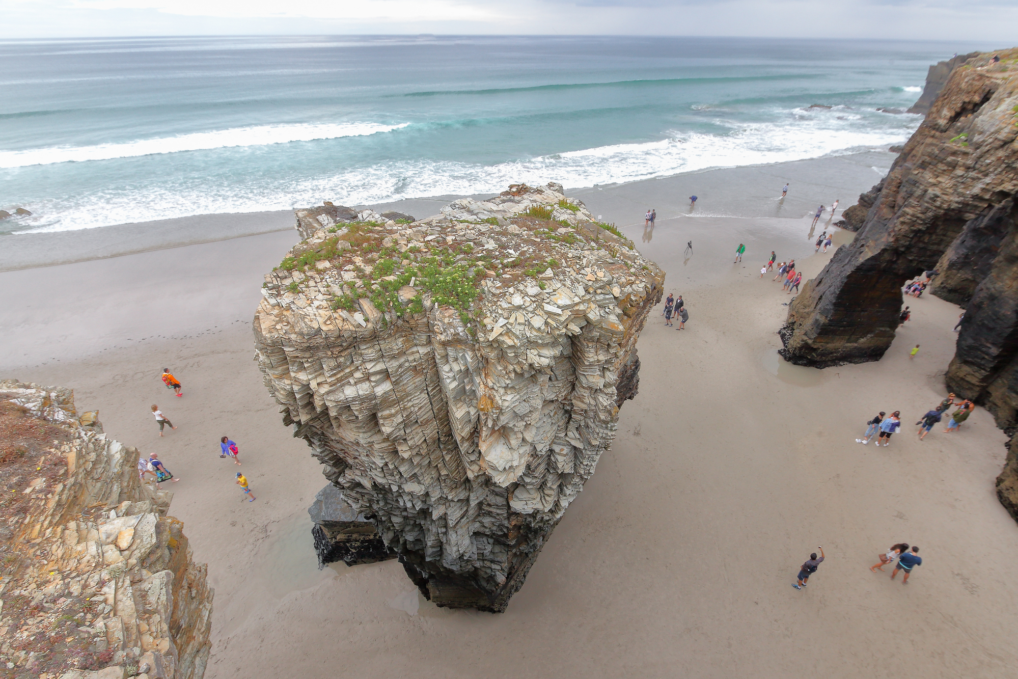 Playa de las Catedrales, la plage des cathédrales d'Espagne playa de las catedrales la plage des cathedrales d espagne gallice ribadeo 4 playa-de-las-catedrales-la-plage-des-cathedrales-d-espagne-gallice-ribadeo-4