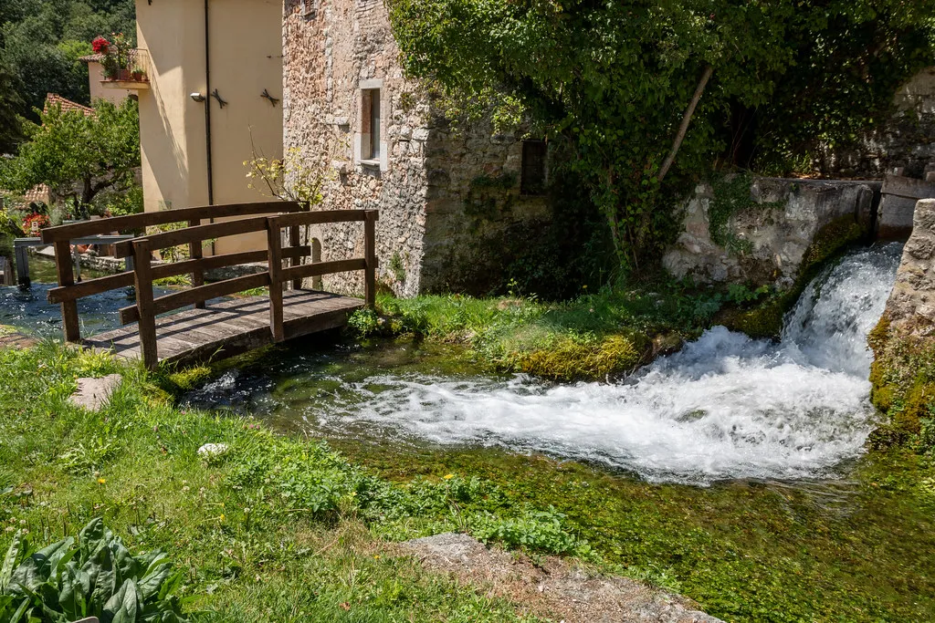 Rasiglia, village de ruisseaux et Venise miniature rasiglia village de ruisseaux et venise miniature ombrie italie 8 rasiglia-village-de-ruisseaux-et-venise-miniature-ombrie-italie-8