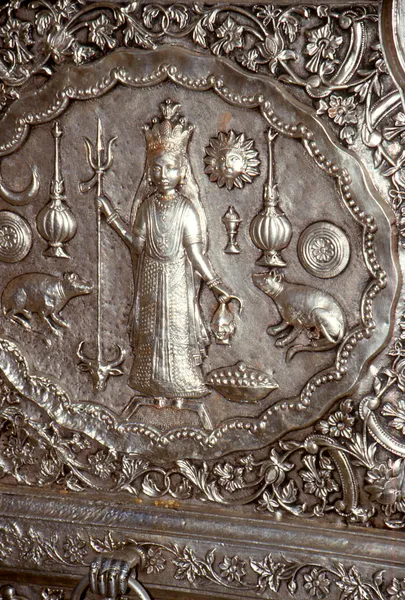 Le temple Karni Mata, le temple des rats temple karni mata le temple des rats deshnoke inde 9 temple-karni-mata-le-temple-des-rats-deshnoke-inde-9.