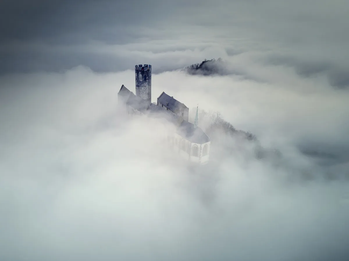 Le château de Bezděz, un château gothique dans les nuages le chateau de bezdez un chateau gothique dans les nuages 2 le-chateau-de-bezdez-un-chateau-gothique-dans-les-nuages-2