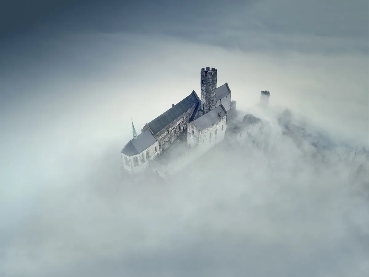 Le château de Bezděz, un château gothique dans les nuages le chateau de bezdez un chateau gothique dans les nuages 3 le-chateau-de-bezdez-un-chateau-gothique-dans-les-nuages-3