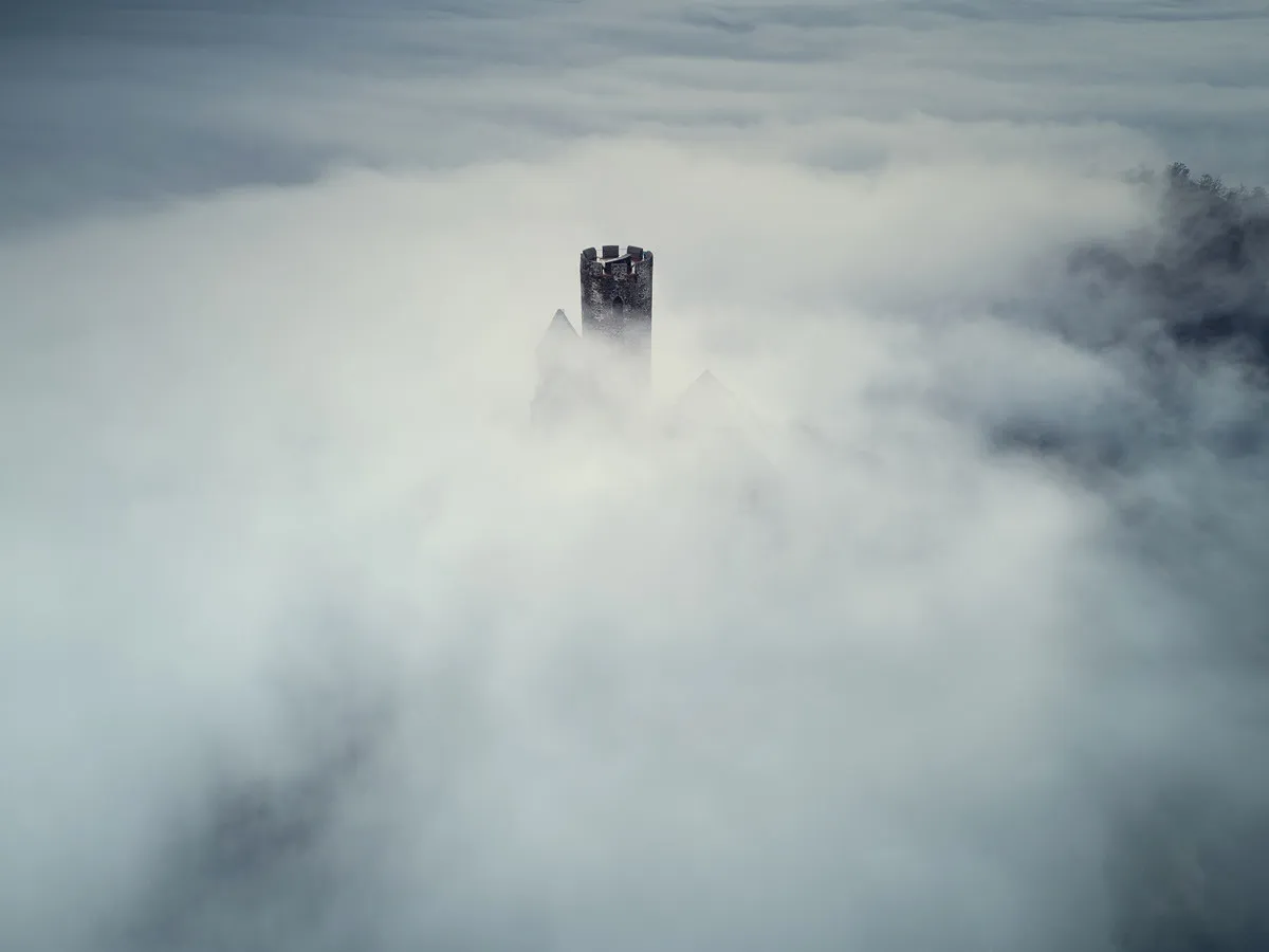 Le château de Bezděz, un château gothique dans les nuages le chateau de bezdez un chateau gothique dans les nuages 5 le-chateau-de-bezdez-un-chateau-gothique-dans-les-nuages-5