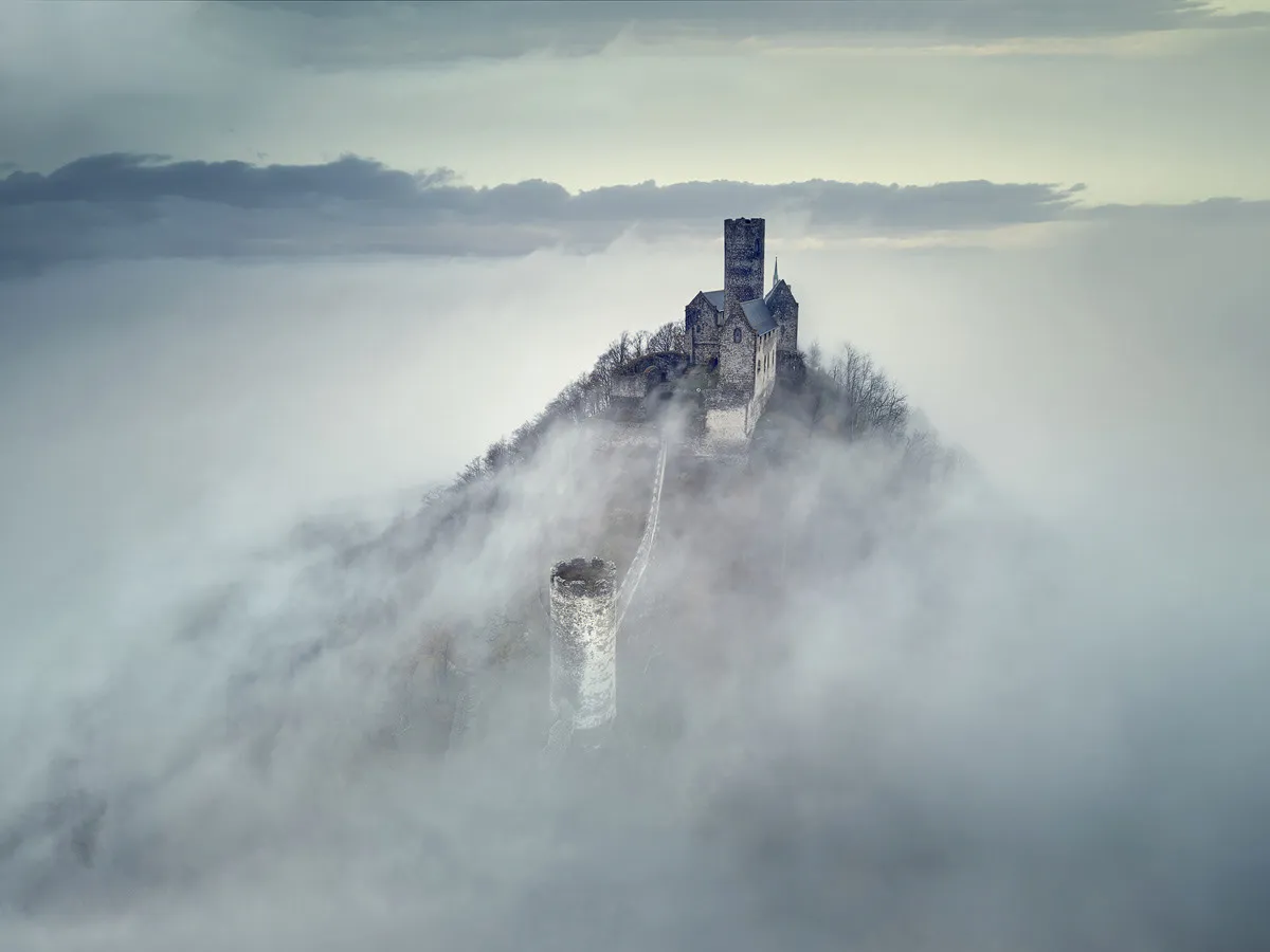 Le château de Bezděz, un château gothique dans les nuages le chateau de bezdez un chateau gothique dans les nuages 6 le-chateau-de-bezdez-un-chateau-gothique-dans-les-nuages-6