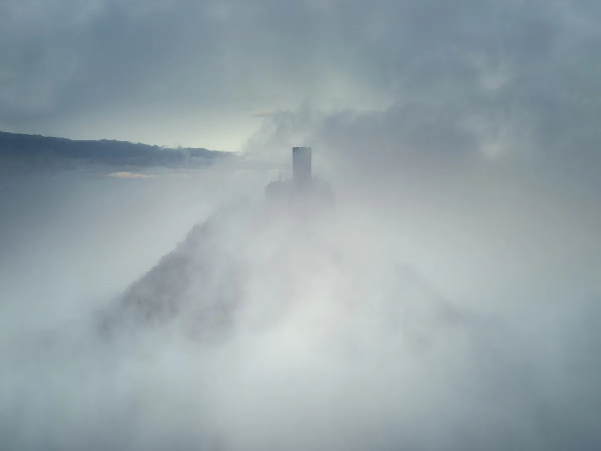 Le château de Bezděz, un château gothique dans les nuages le chateau de bezdez un chateau gothique dans les nuages 7 le-chateau-de-bezdez-un-chateau-gothique-dans-les-nuages-7