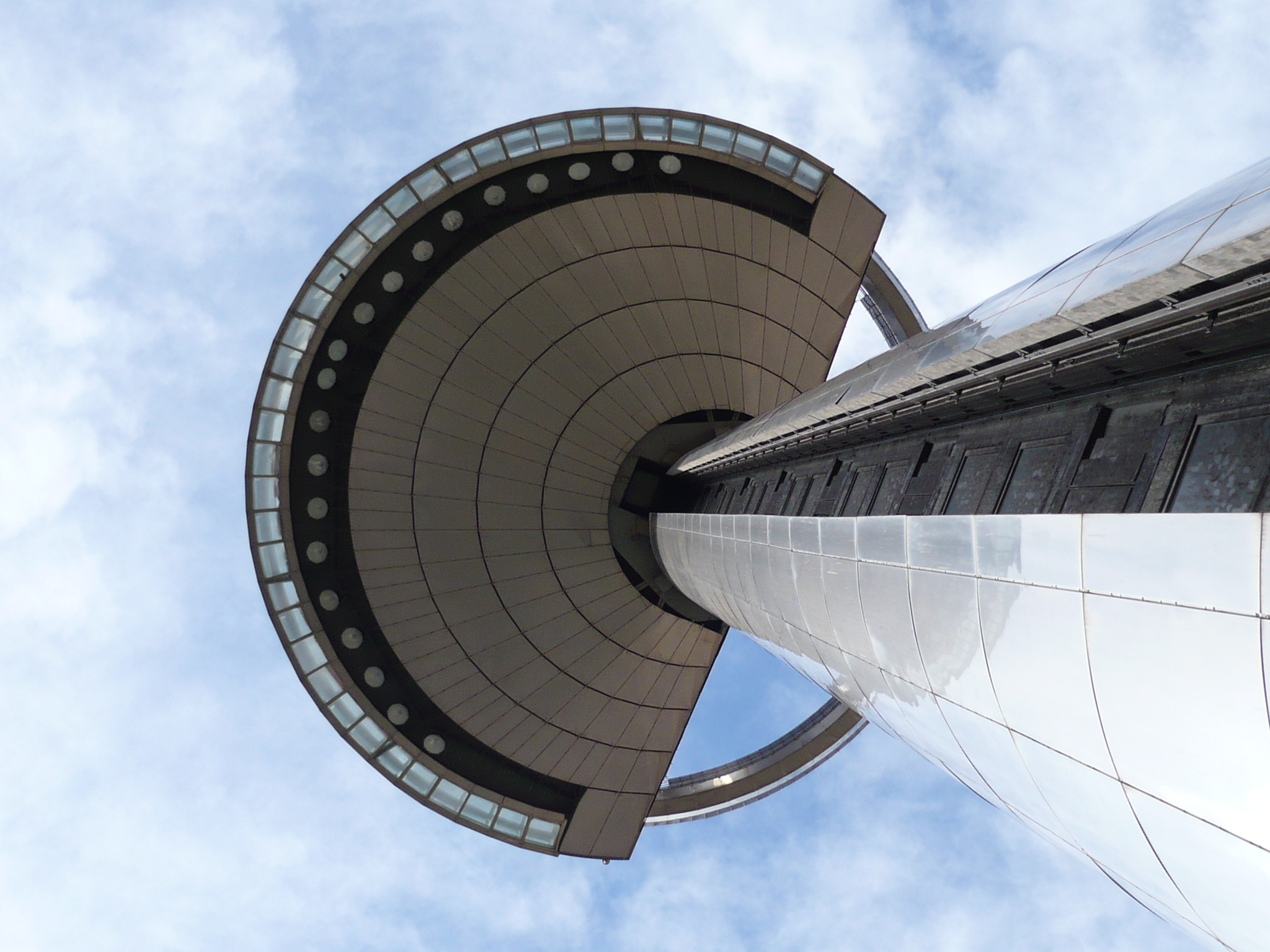 Le phare de Moncloa offre une magnifique vue sur Madrid le phare de moncloa offre une magnifique vue sur madrid faro moncloa 3 le-phare-de-moncloa-offre-une-magnifique-vue-sur-madrid-faro-moncloa-3