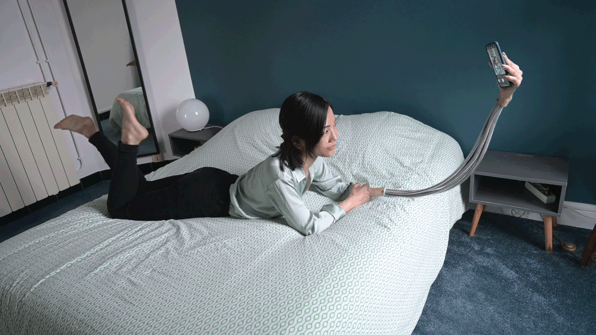 Des femmes androïdes en GIF des femmes androides en gif robot next door 13 des-femmes-androides-en-gif-robot-next-door-13