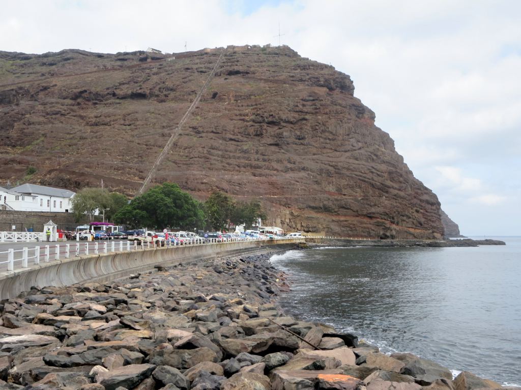 Jacob's Ladder, l'échelle de Jacob de l'île Sainte-Hélène jacobs ladder lechelle de jacobe ile sainte helene 5 jacobs-ladder-lechelle-de-jacobe-ile-sainte-helene-5.