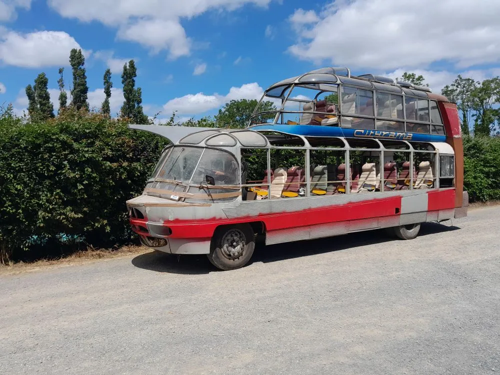 Le futuriste bus Cityrama de 1956 le futuriste bus cityrama Currus citroen u55 de 1959 le-futuriste-bus-cityrama-Currus-citroen-u55-de-1959