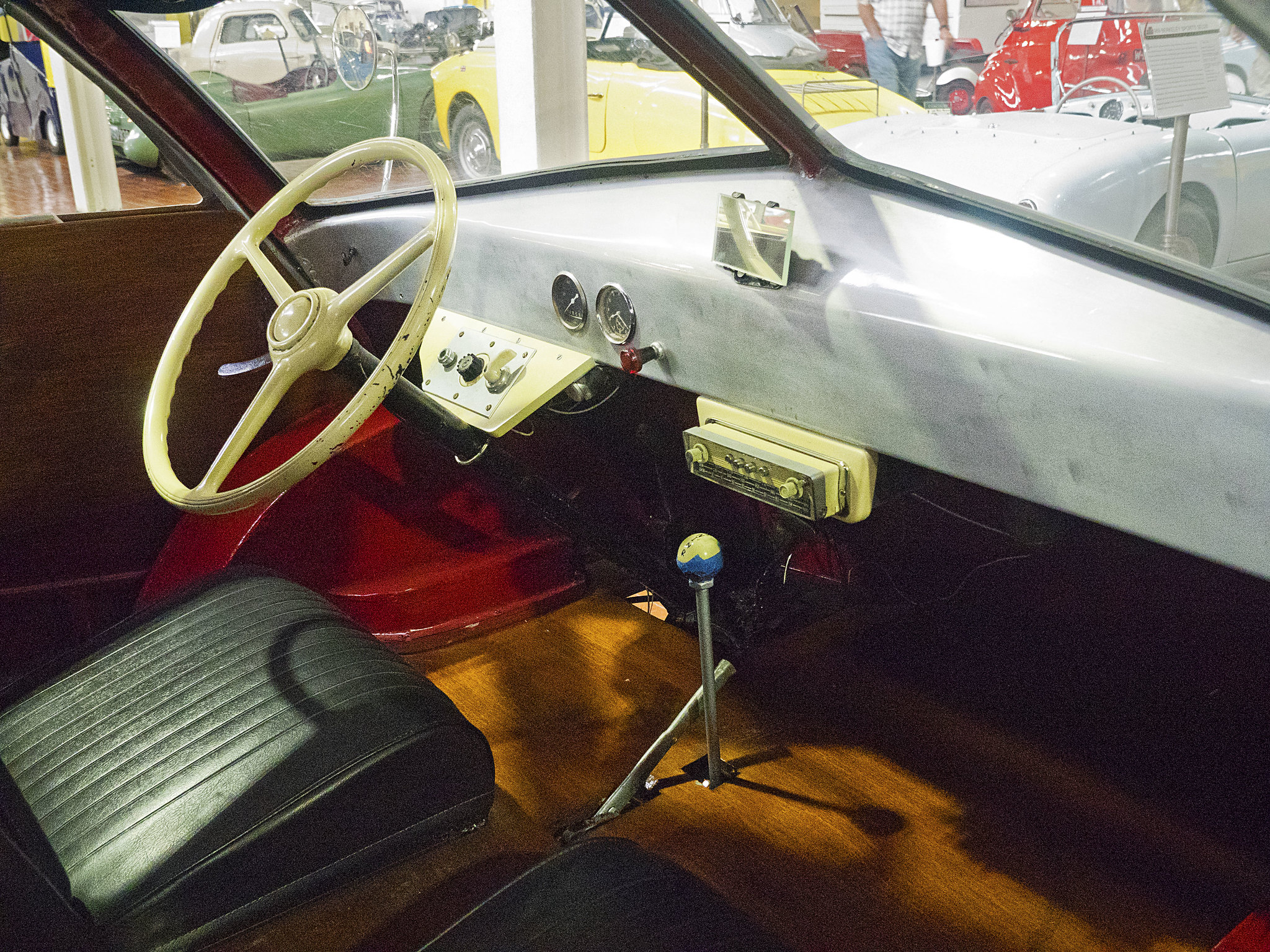 La Hoffmann de 1951, la pire voiture du monde la hoffmann de 1951 la pire voiture du monde 4 la-hoffmann-de-1951-la-pire-voiture-du-monde-4.