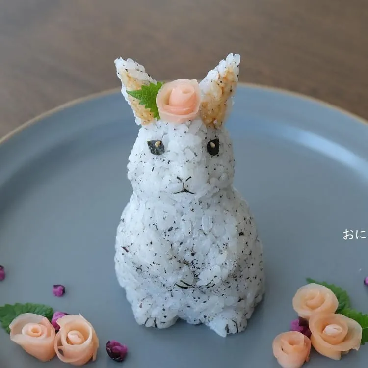 D'adorables personnages en onigiri adorables personnages en onigiri gekijo sculpture riz 3 adorables-personnages-en-onigiri-gekijo-sculpture-riz-3-lapin