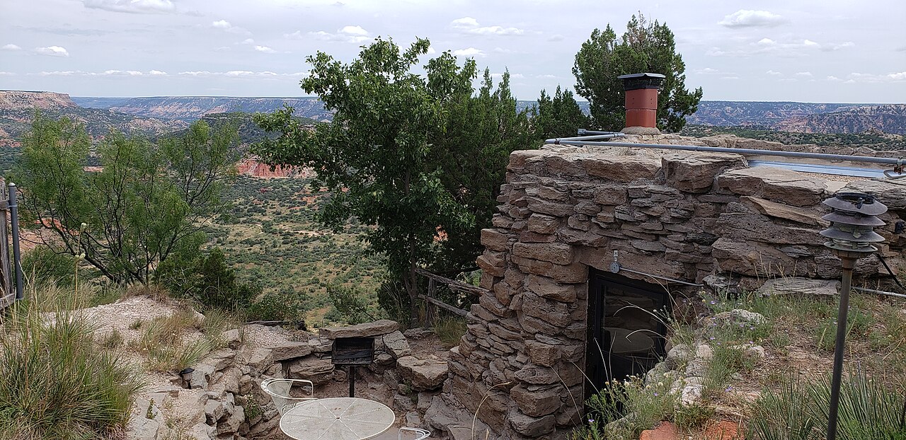 Cabane historique du Civilian Conservation Corps à Palo Duro Canyon Cabane historique du Civilian Conservation Corps à Palo Duro Canyon