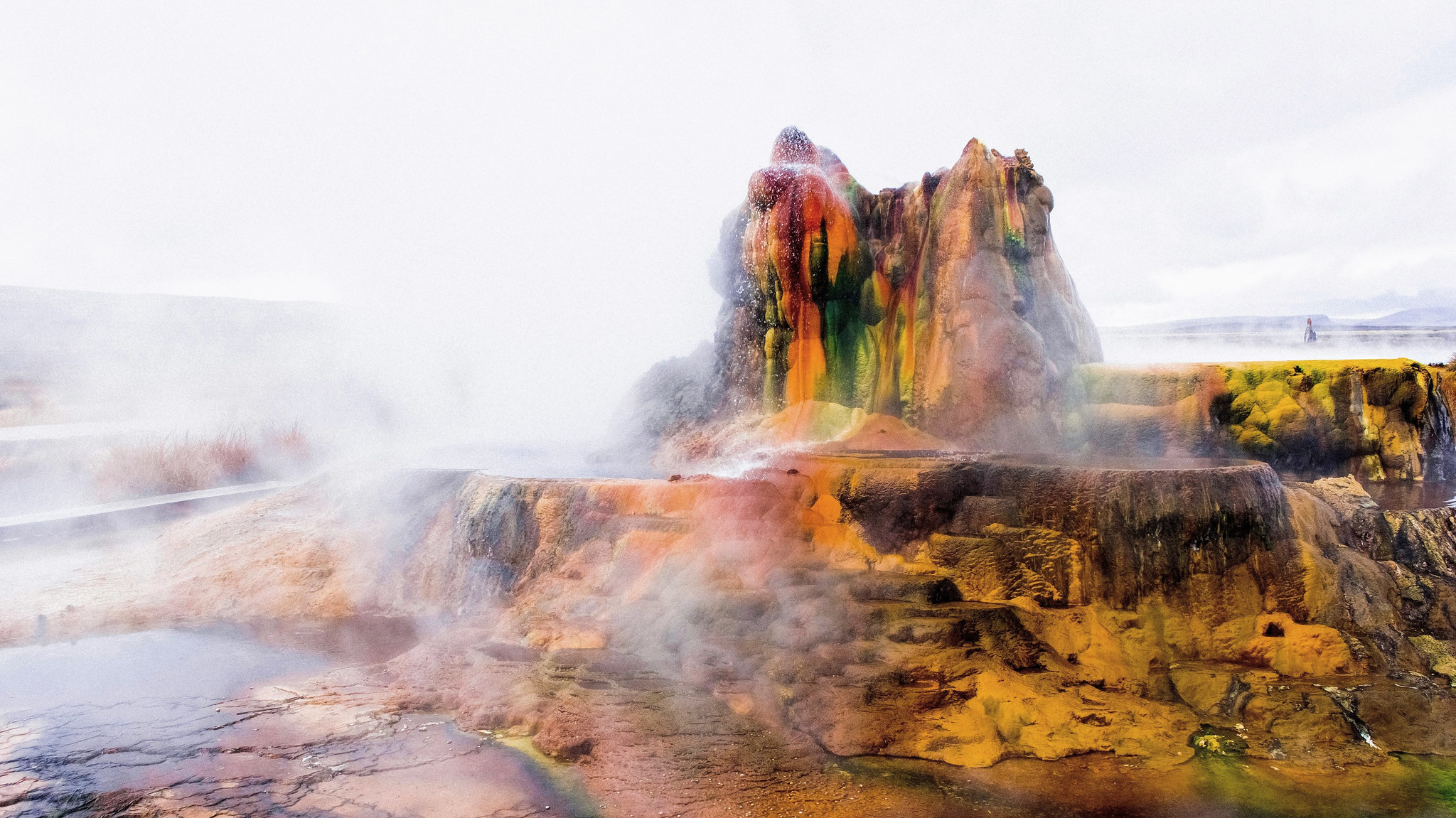 Le Fly Geyser, merveille accidentelle du Nevada le fly geyser merveille accidentelle du nevada 4 le-fly-geyser-merveille-accidentelle-du-nevada-4
