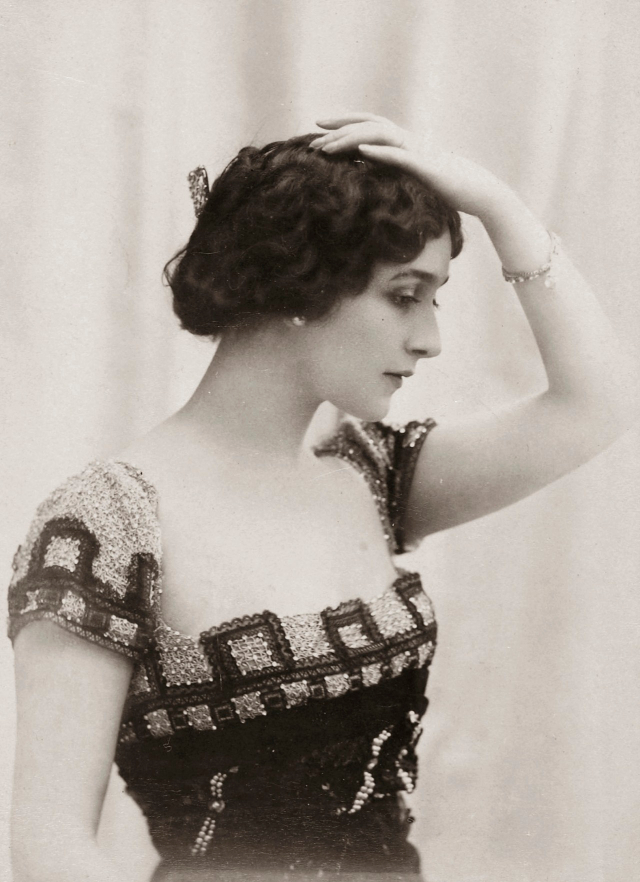 Quelques portraits de Lina Cavalieri, une des plus belles femmes du monde du début du XXème siècle quelques portraits de lina cavalieri une des plus belles femmes du monde du debut du xxeme siecle 16 quelques-portraits-de-lina-cavalieri-une-des-plus-belles-femmes-du-monde-du-debut-du-xxeme-siecle-16