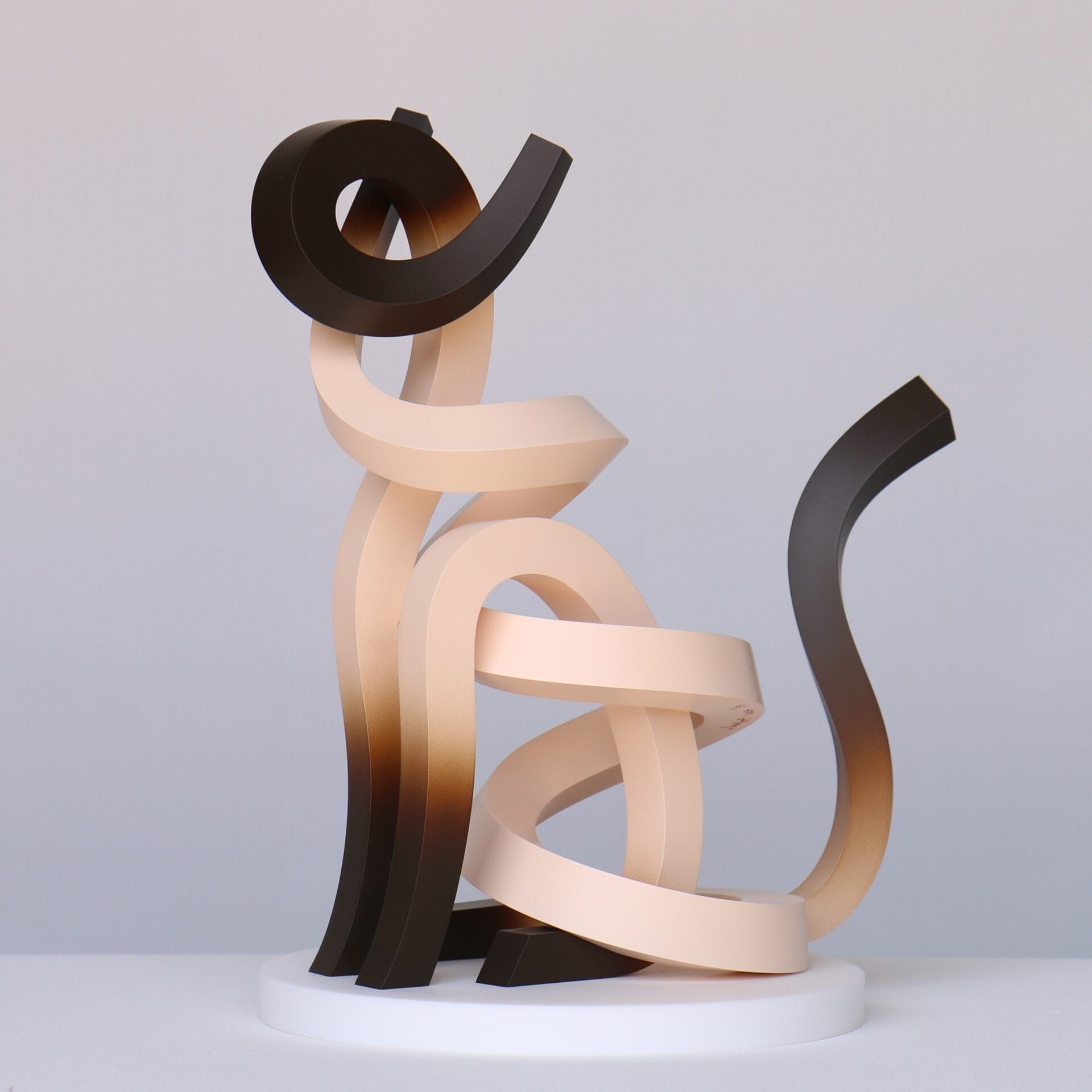 De nouvelles sculptures animalières minimalistes par Lee Sangsoo de nouvelles sculptures animalieres minimalistes par lee sangsoo 2 chat siamois de-nouvelles-sculptures-animalieres-minimalistes-par-lee-sangsoo-2-chat-