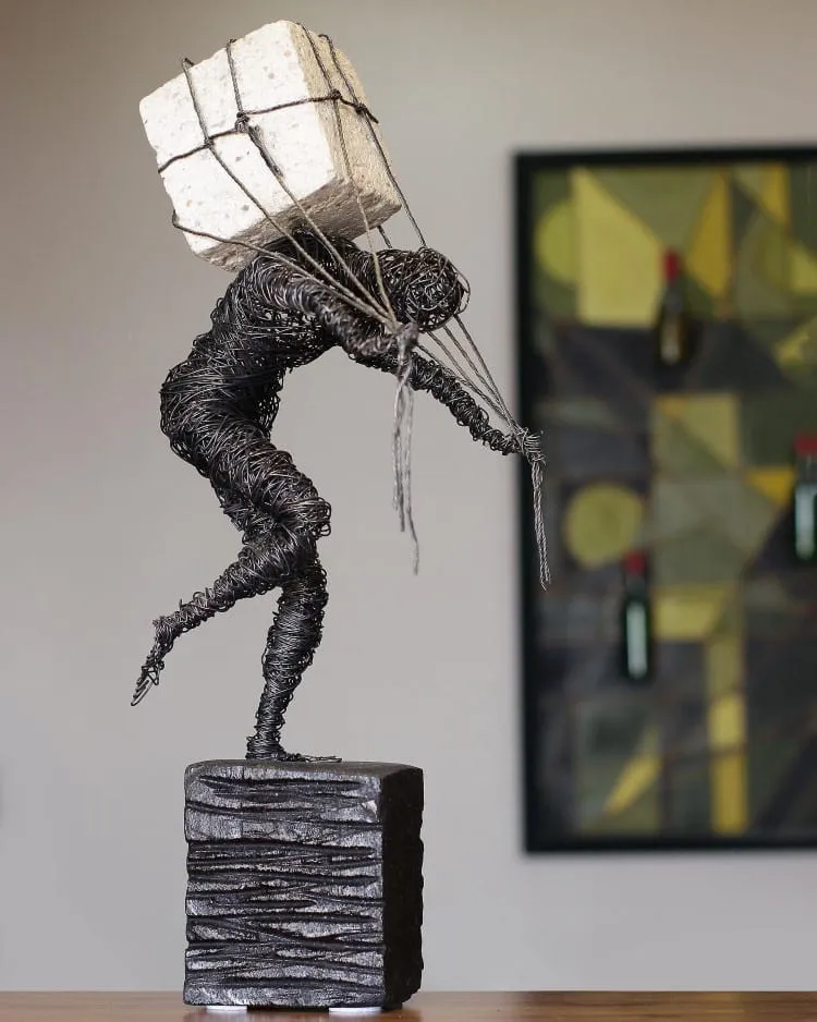 Des personnages en fil de fer poétiques par Karen Akhikyan des personnages en fil de fer poetiques par karen akhikyan 9 des-personnages-en-fil-de-fer-poetiques-par-karen-akhikyan-9