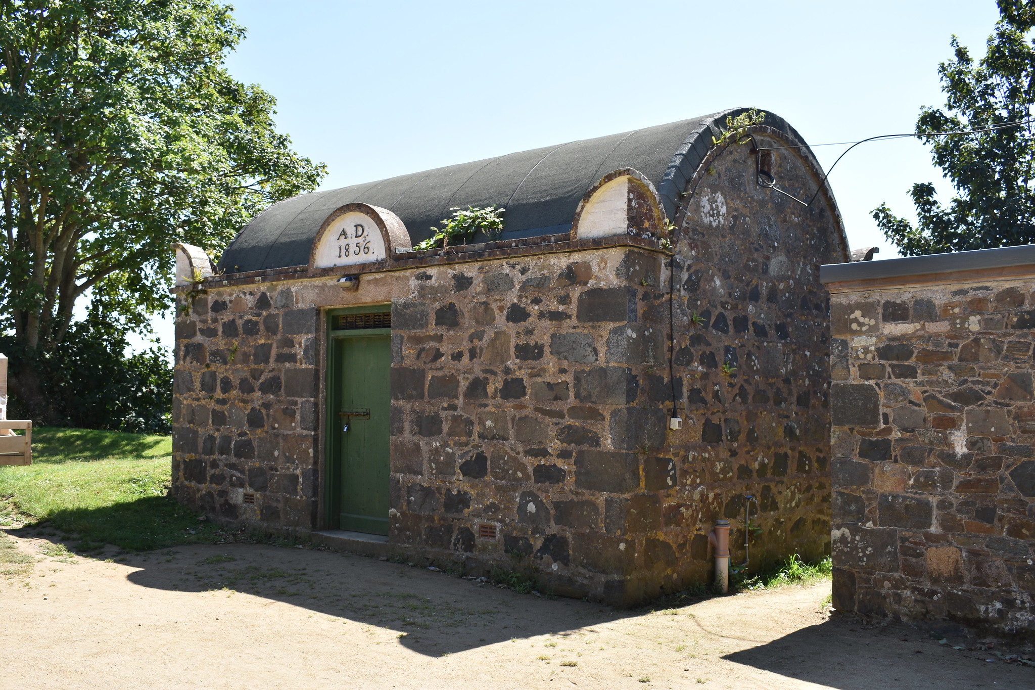 La prison de l'île de Sercq, la plus petite prison du monde prison ile de sercq la plus petite prison du monde 2 prison-ile-de-sercq-la-plus-petite-prison-du-monde-2