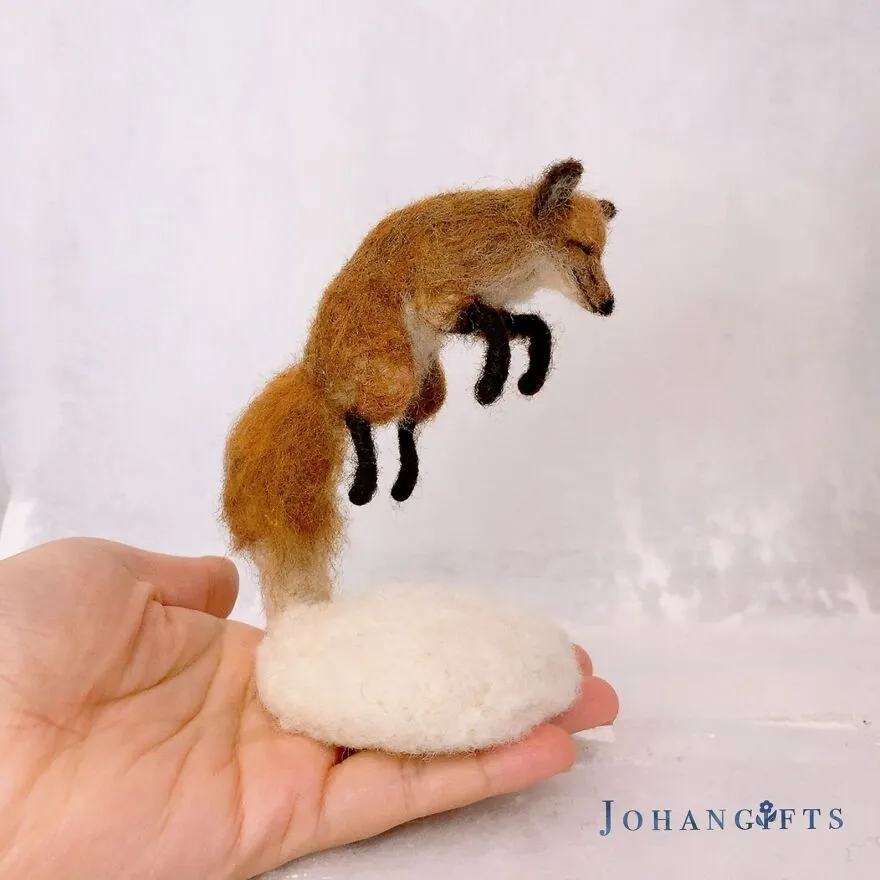 Un artiste réalise d'adorables animaux en feutre un artiste realise dadorables animaux en feutre 2 renard un-artiste-realise-dadorables-animaux-en-feutre-2-renard-roux.