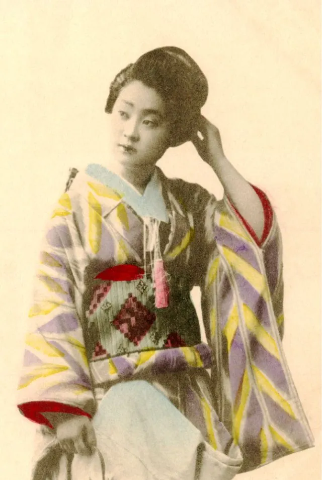 30 photos coloriées à la main de Ponta et Oen, deux geishas célèbres de la fin des années 1890 30 photos coloriees a la main de ponta et oen deux geishas celebres de la fin des annees 1890 28 30-photos-coloriees-a-la-main-de-ponta-et-oen-deux-geishas-celebres-de-la-fin-des-annees-1890-28